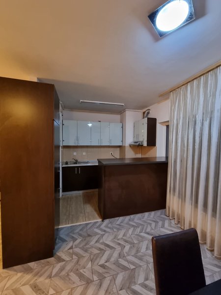 Auchan Titan, complex rezidential Rasarit de Soare